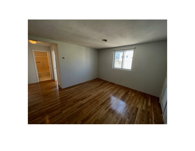 Building Photo - 369 Dorchester St