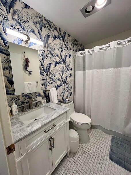 Building Photo - 323 Leeward Ln