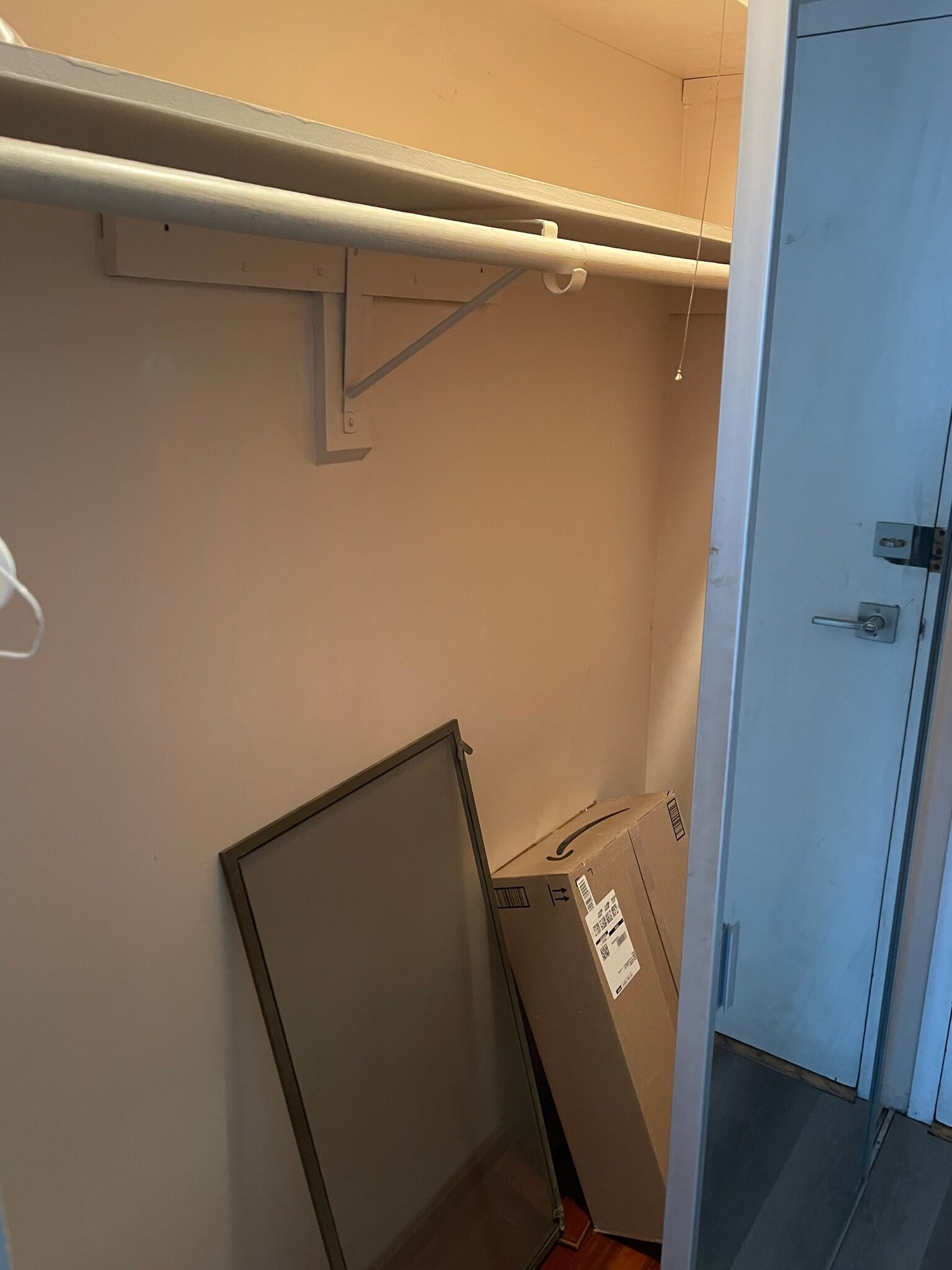 Building Photo - 2740 N Pine Grove Ave