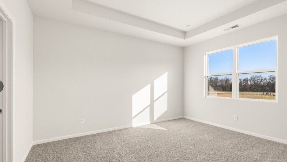 Building Photo - 163 Champlain Rd