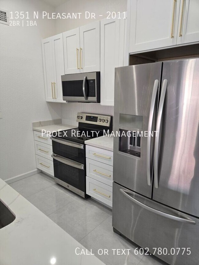 Building Photo - 1351 N Pleasant Dr