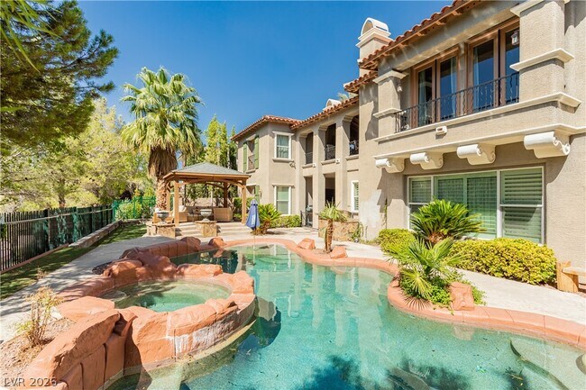Building Photo - 12097 Oakland Hills Dr