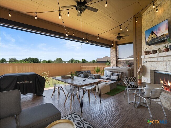 Building Photo - 4508 River Rock Rd