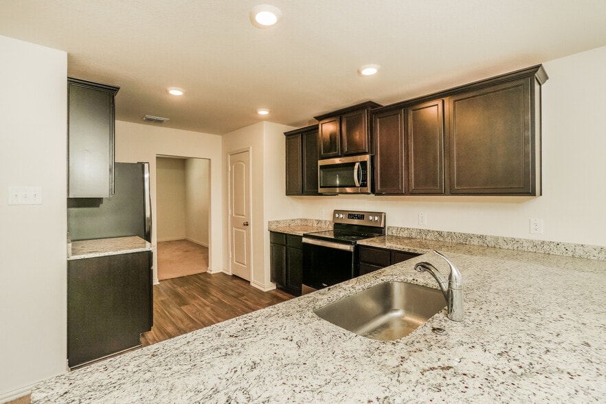 Building Photo - 11910 Nucio Ridge
