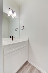 Building Photo - 4 BEDROOM CAPITAL HOME IN SAND SPRINGS!!!
