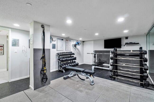 Building Photo - 3215 S Ocean Blvd