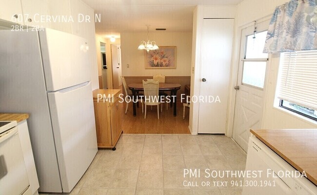 Building Photo - 607 Cervina Dr N