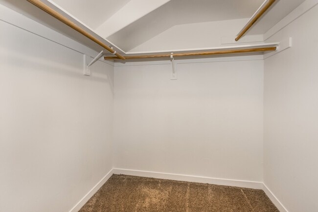 Building Photo - Spacious 3/2.5 Condo w/ Detached 1 Car Garage