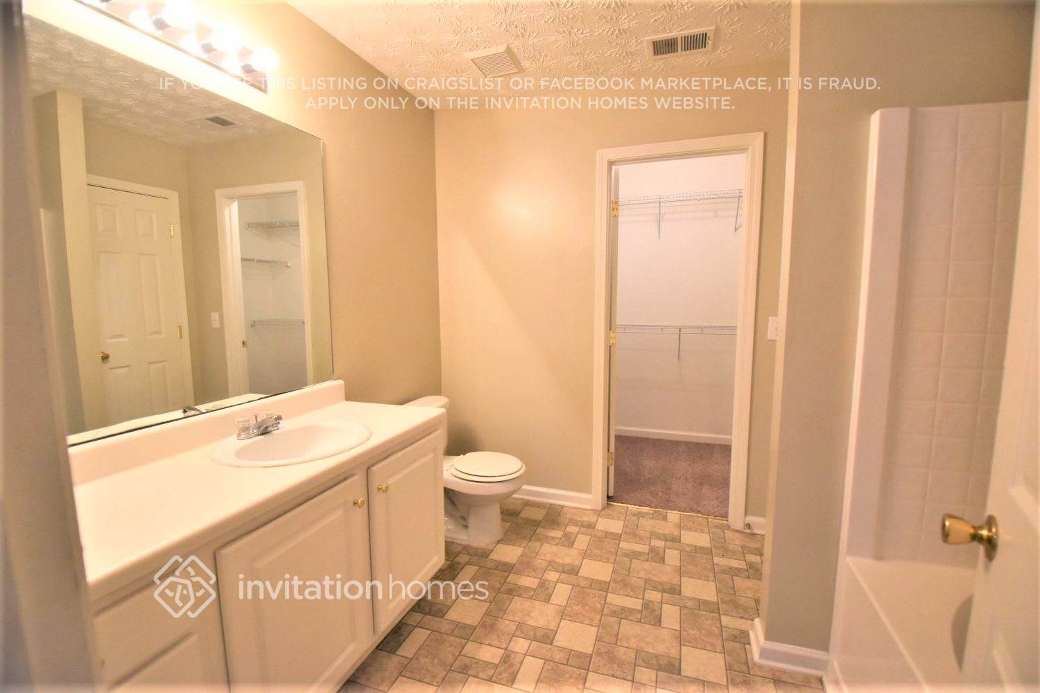 Building Photo - 850 Fawnfield Dr