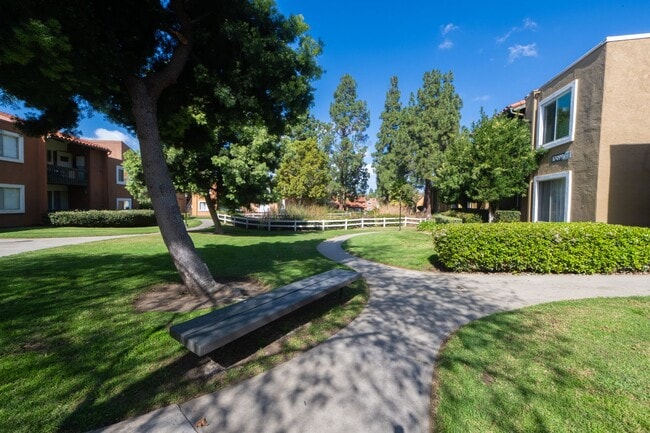 Building Photo - Move in Special: Spacious Downstairs Unit 3BR/2BA - 1/2 off FIRST Month Rent.