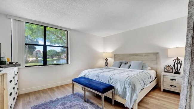 Building Photo - 955 Dotterel Rd