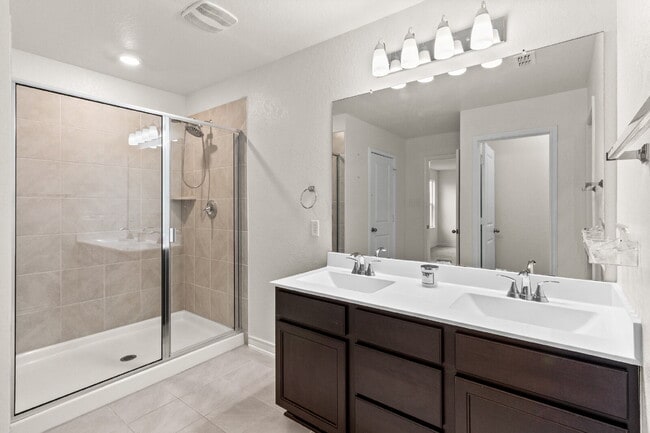Building Photo - 547 Deer Crest Dr
