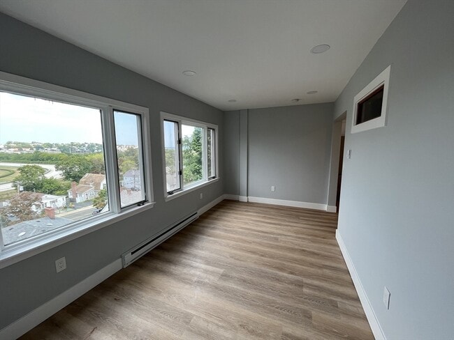 Building Photo - 31 Faywood Ave