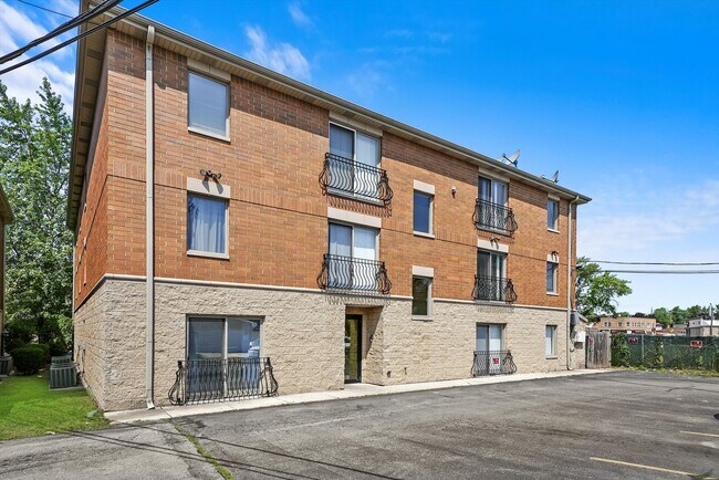 Building Photo - 3423 Ridgeland-301