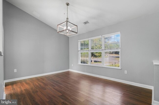 Building Photo - 9503 Fletcher Ave