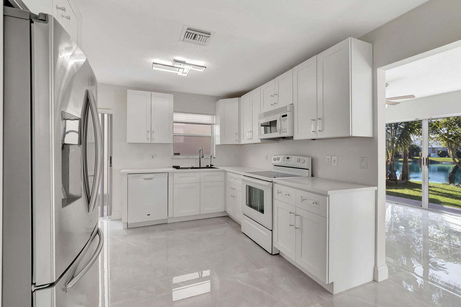 Building Photo - 11420 Coral Bay Dr