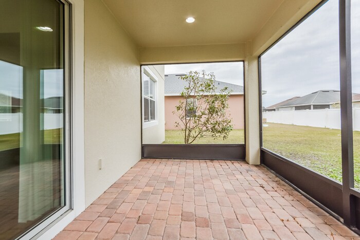 Building Photo - 3941 Heathcote Dr