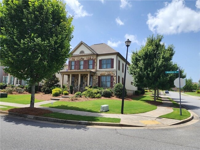 Building Photo - 4045 Brookview Dr