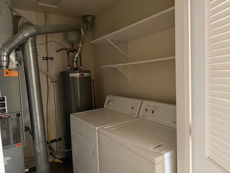 Building Photo - 2461 Thunder Mountain Dr