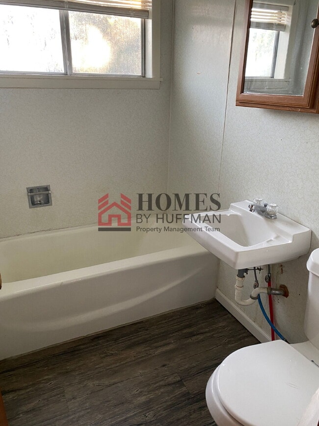 Building Photo - $99 Move In Special | Two Bedroom Apartment | New Harmony, Indiana