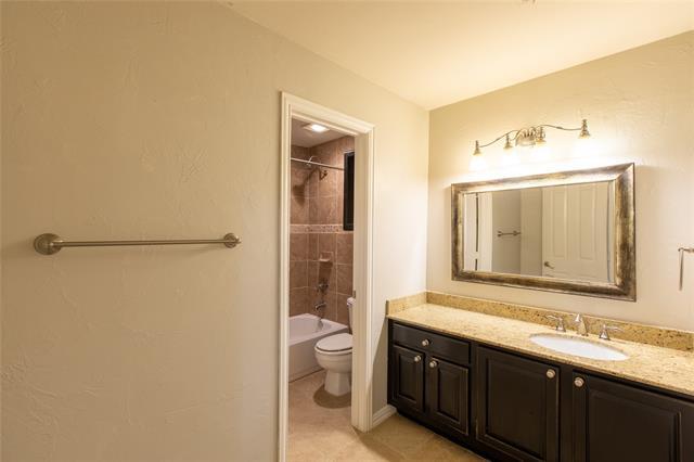 Building Photo - 609 Regency Dr