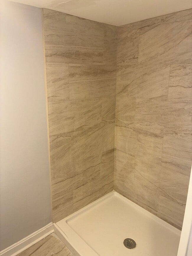 Building Photo - 3317 Paton Ave