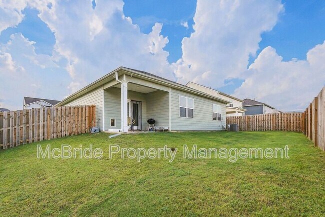 Building Photo - 715 Hollis Ave