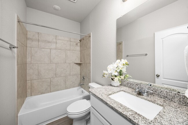 Building Photo - 8315 Divot Trce