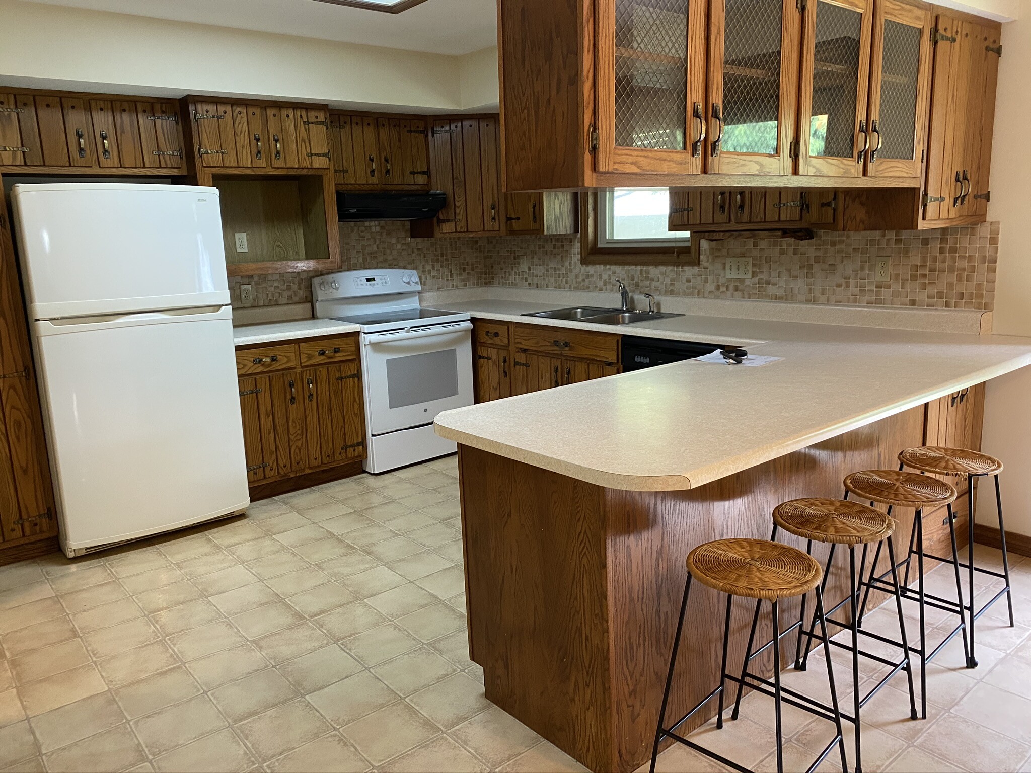 Kitchen - 205 Carrie Ave