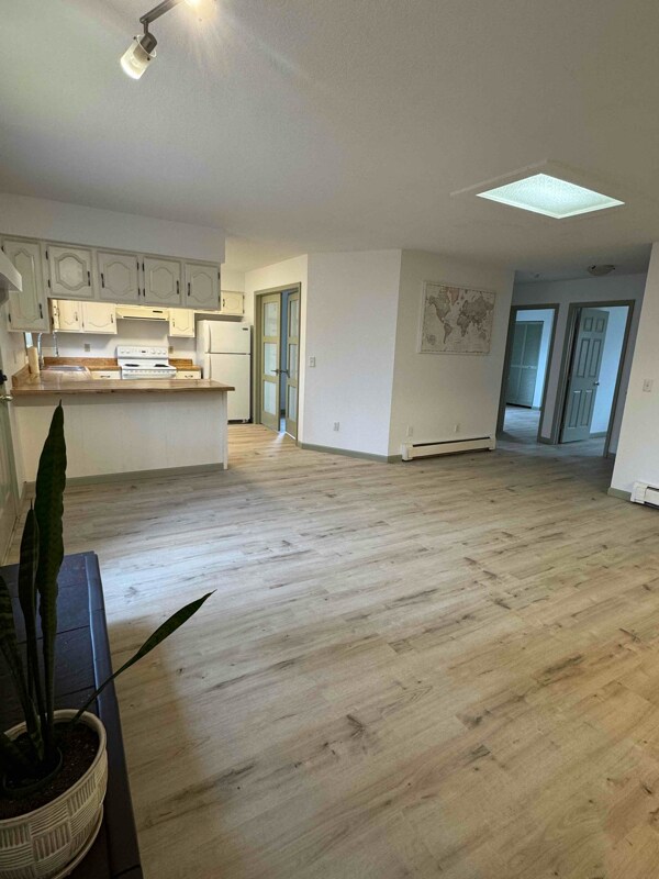 Building Photo - 8810 Washburn St