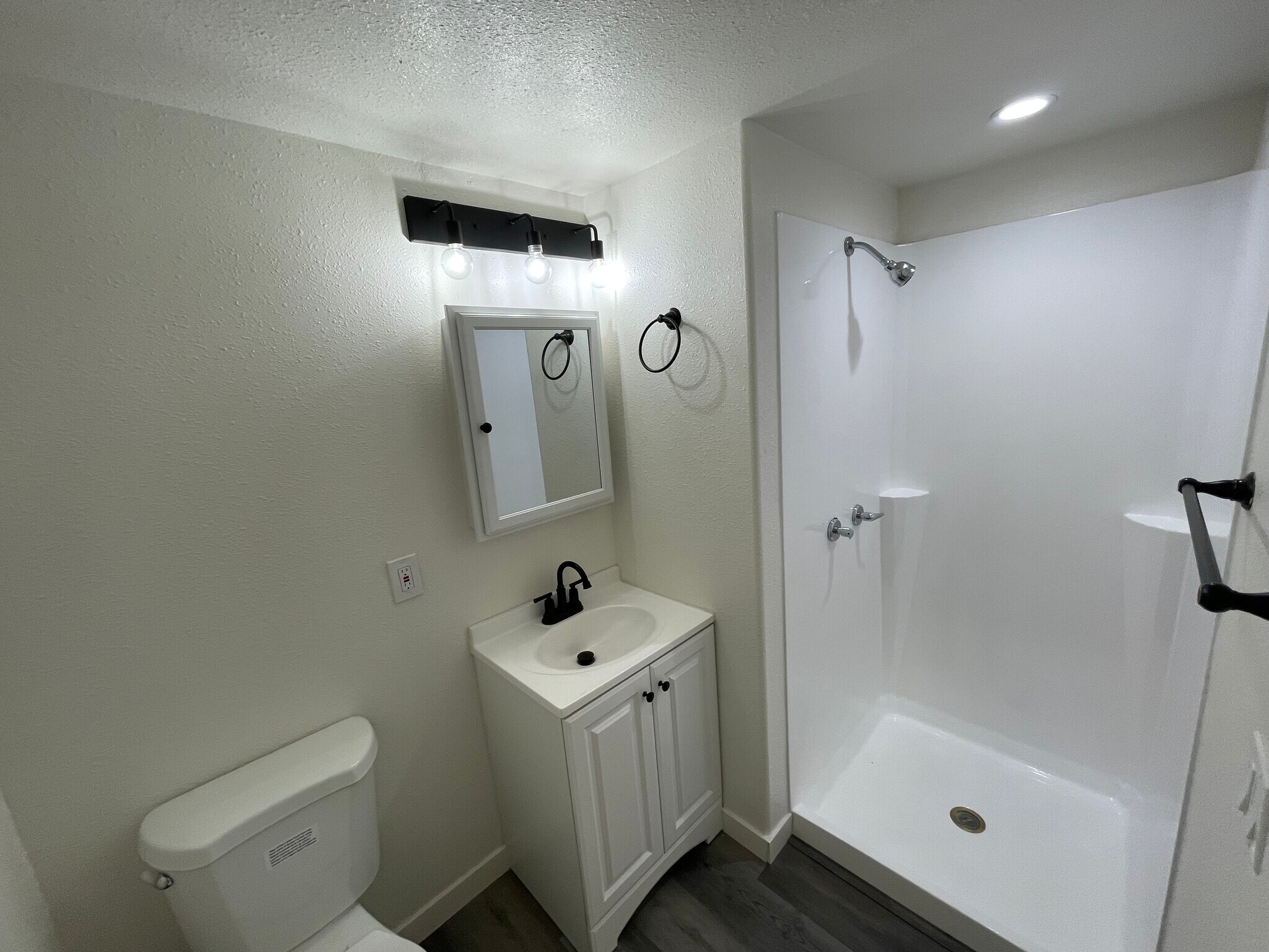 Building Photo - 37824 Old Highway 80