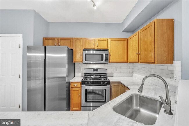 Building Photo - 11616 Nellings Pl