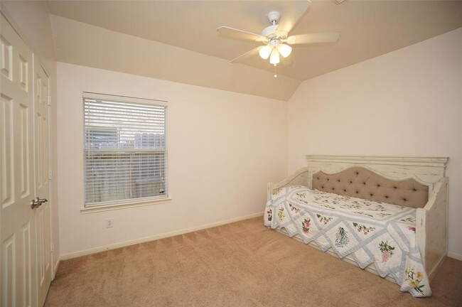 Building Photo - 26518 Blanchard Grove Dr
