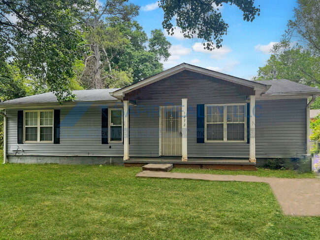 Building Photo - 1272 Labelle St