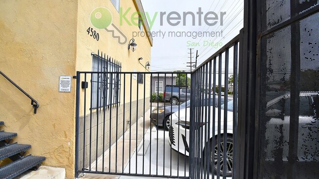 Building Photo - Normal Heights Condo| Walkable To Adams Ave |