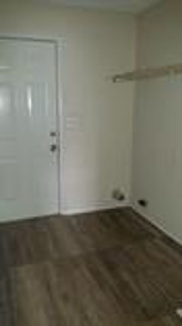 Building Photo - Coming Soon: Newly Renovated Cozy & Spacious 3 Bedroom Home with Garage and Private Backyard