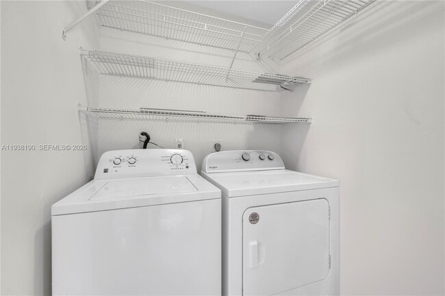 Building Photo - 10959 W Clairmont Cir