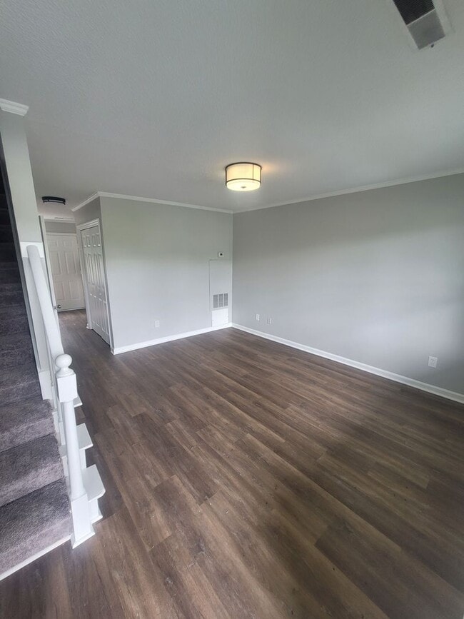 Building Photo - Cayce