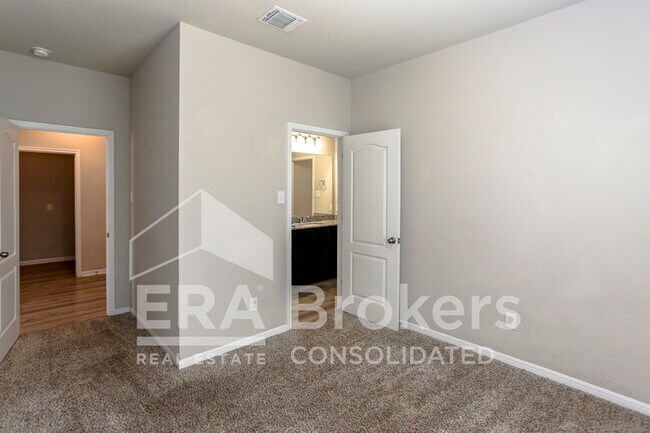 Building Photo - 1236 Grand Oak Trl