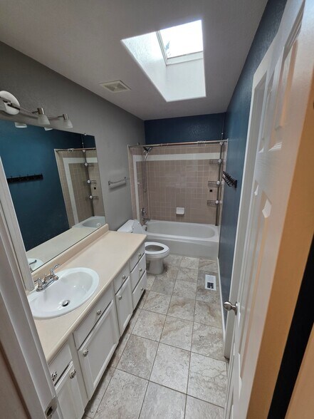 Building Photo - 13389 N Mariposa Ct