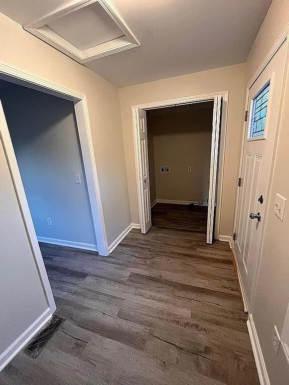 Building Photo - 10 Earle St