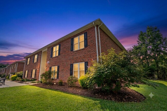 Building Photo - Rents always include high speed internet, cable, water, sewer, trash & pest control without any a...
