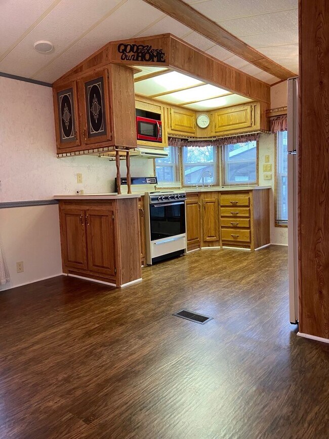 Building Photo - Fall Creek RV Estates