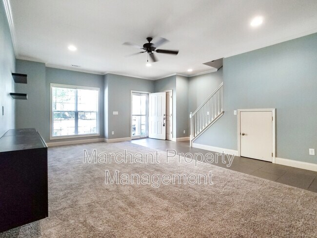 Building Photo - 209 Ashby Dr