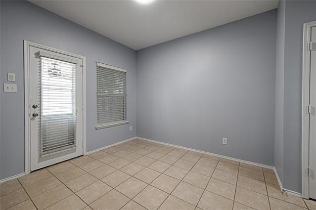 Building Photo - 502 Hickory Ln