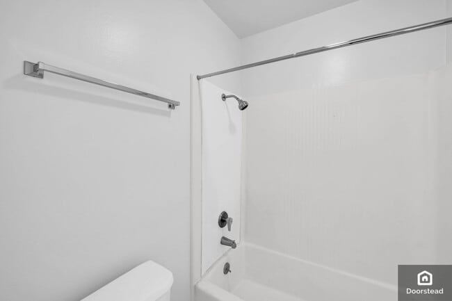 Building Photo - 18620 Hatteras St