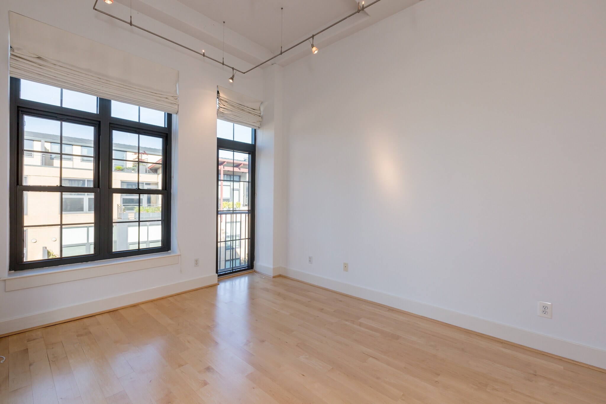 Second bedroom - 2328 Champlain St NW