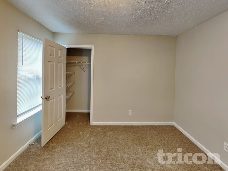 Building Photo - 2979 Plantation Run Ct