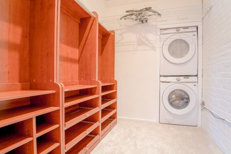 Building Photo - 186 State St