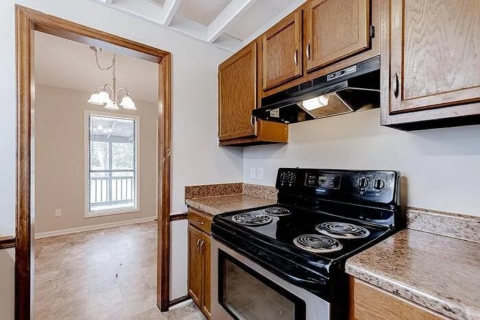 Building Photo - 141 Windmill Orchard Rd